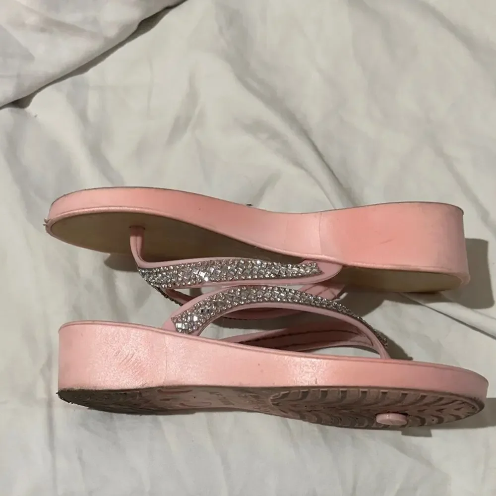Bebe Pink Rhinestone wedge tween toe flip flops with heel Sandals 11/12 euc